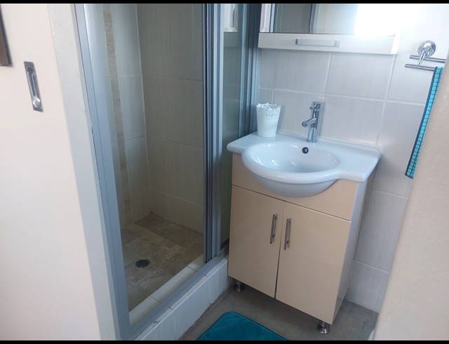 2 BEDROOM APARTMENT FOR SALE IN UVONGO